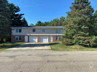 2622 List St NW, Massillon, OH 44646