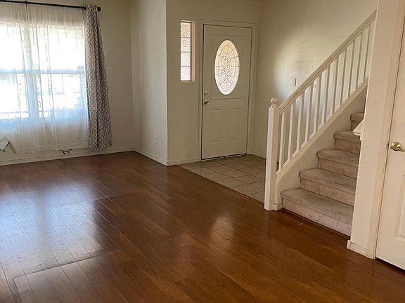 3rd image of 7228 Deer Canyon Ave NE