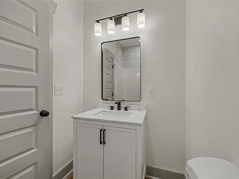 3 Forsyth St NE — Photo 20