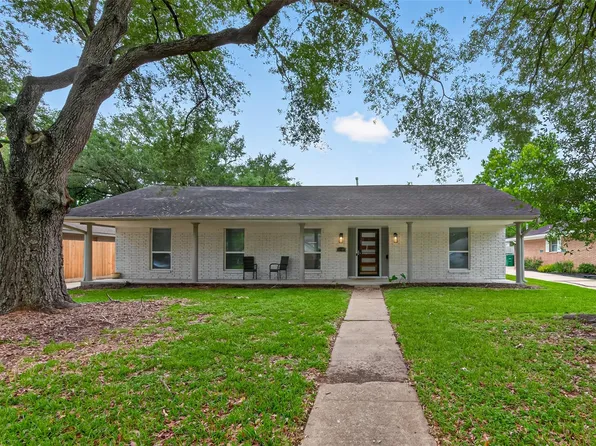 11107 Cedarhurst Dr, Houston, TX 77096