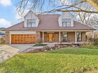 1402 Glencoe St, Wheaton, IL 60187