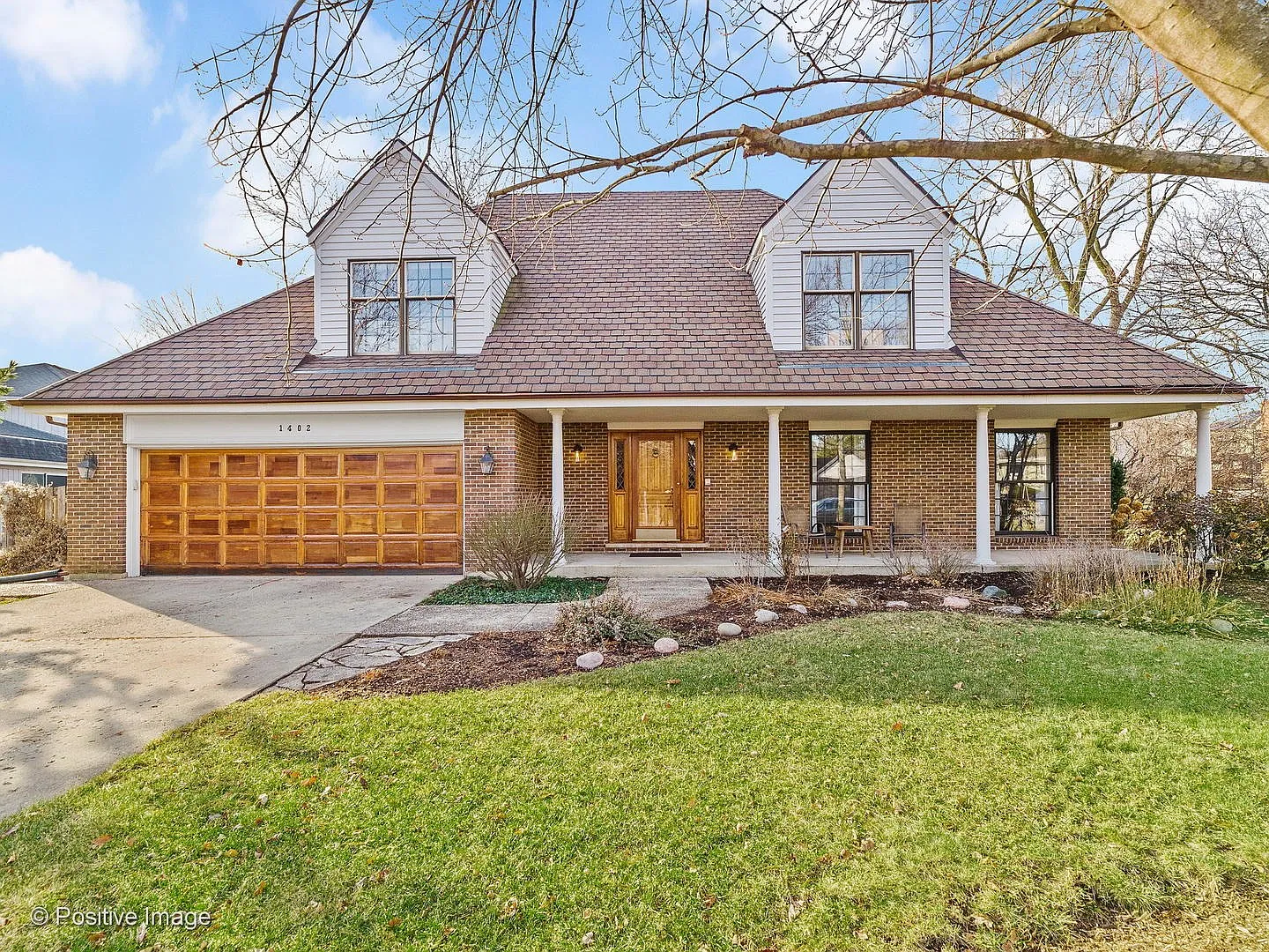1402 Glencoe St photo 1