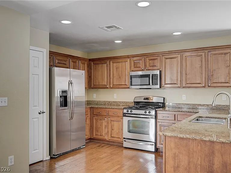 8269 New Leaf Ave — Photo 14