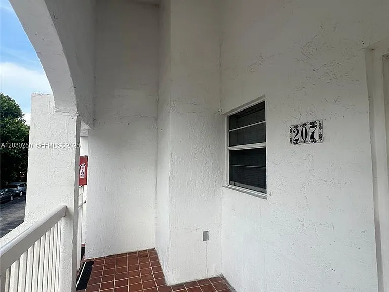 15315 SW 76th Ter #207 — Photo 2