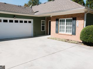 4304 Commonwealth Cir, Newnan, GA 30263
