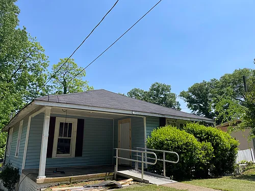 2208 33rd Ave Photo 1