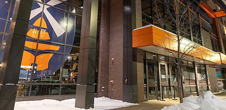 4 blocks from New Holland Brewery