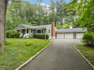 15 Hallsey Lane, Woodbridge, CT, 06525