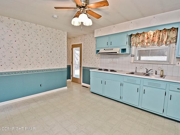 5th image of 1750 Rosebriar Ln