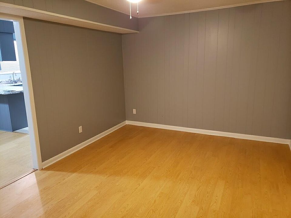 2nd image of 511 N Adams St