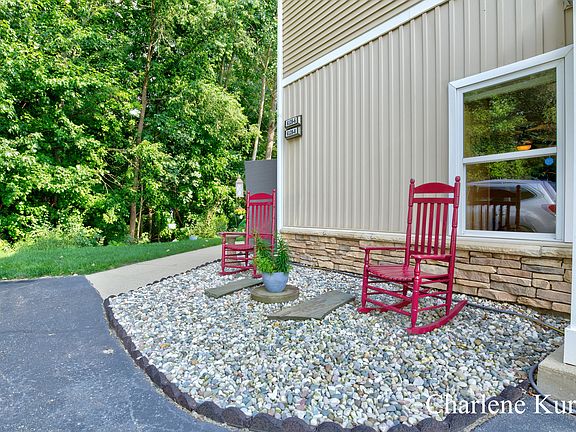 3rd image of 6128 E Fieldstone Hills Dr SE Unit 7