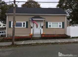 36 Franklin St, Peabody, MA 01960