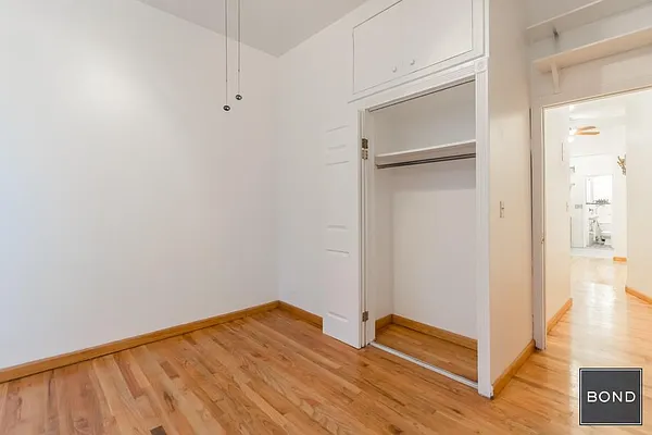 Rented by Bond New York | media 13