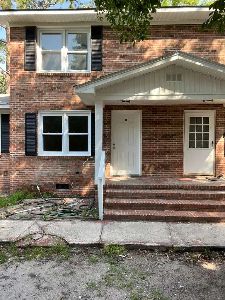 2 bed, 1.5 bath, $1,450 — Photo 2
