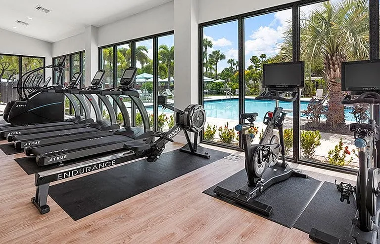 The Avant at Pembroke Pines Apartments — Photo 18