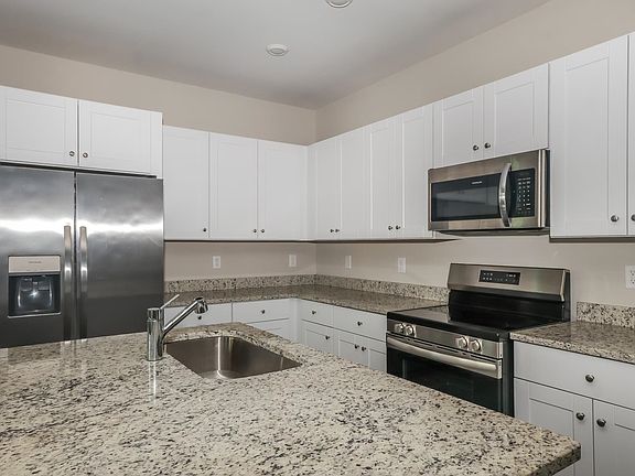 2nd image of 3970 Hibiscus Dr.