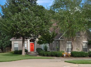 2 Masters Pl, Maumelle, AR 72113