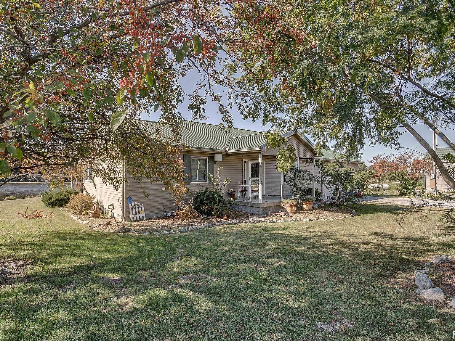 5311 E Bonnie Rd, Waltonville, IL 62894 MLS EB450910 Zillow