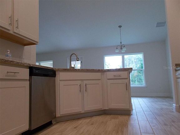 3rd image of 2842 Parlay Ln