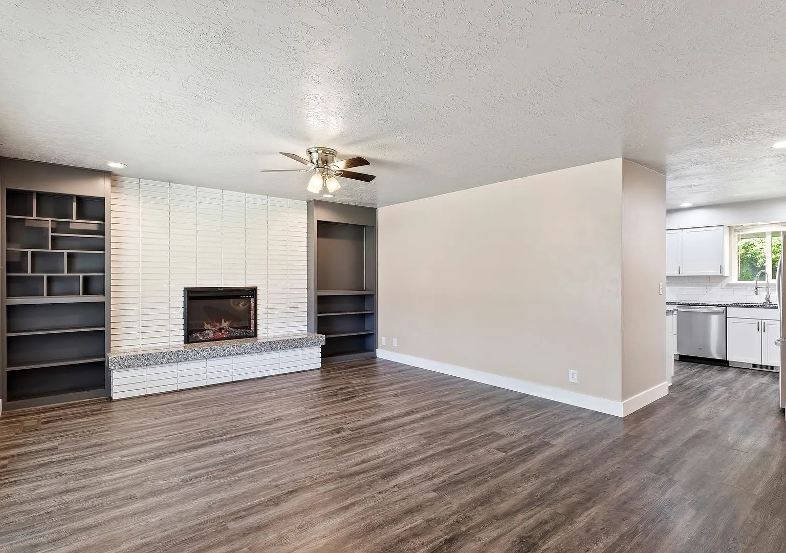 Updated 3 Bedroom Home in Ogden Utah! — Photo 2