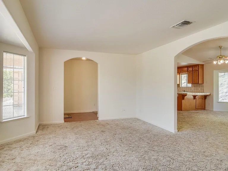 27557 Paradise Valley Ln — Photo 15