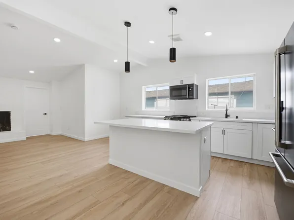 6411 Gary Ct, San Diego, CA 92115