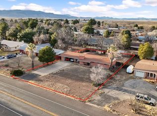 509 E Hendryx Ave, Alpine, TX 79830