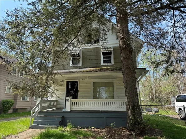 654 Carpenter St, Akron, OH 44310
