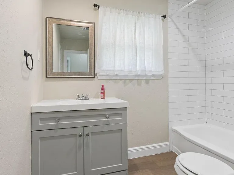 216 Bearle St — Photo 17