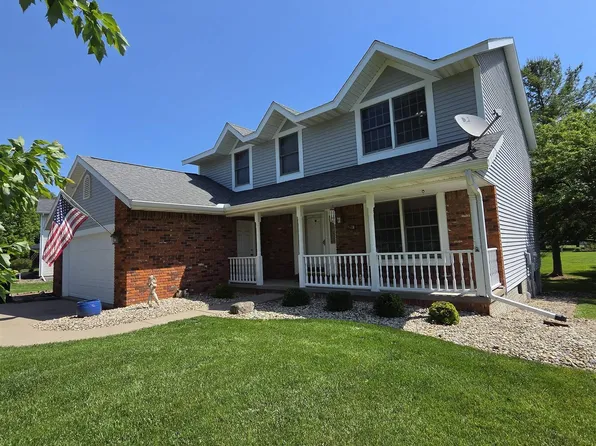 3 Peppertree Ct, Washington, IL 61571