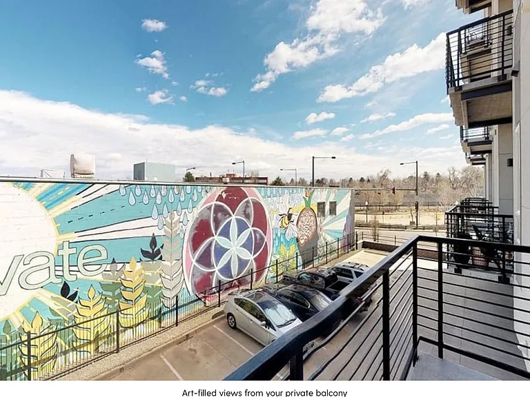 Wash Park Station — Photo 7