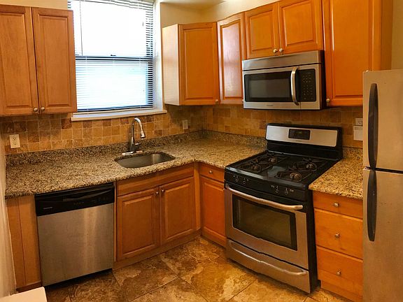 2nd image of 406 Deal Lake Dr #D2