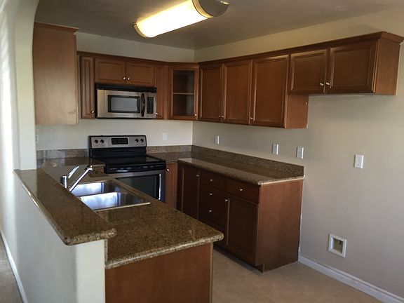 3rd image of 792 Avocado Ave Unit 18
