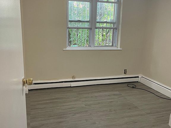 3rd image of 2924 Bouck Ave