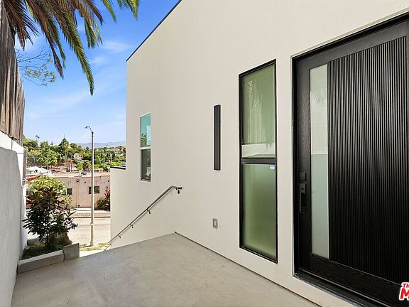 4th image of 4748 Twining St