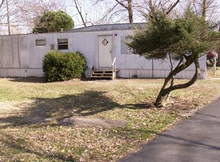 14 Southwoods Dr, Carbondale, IL 62902