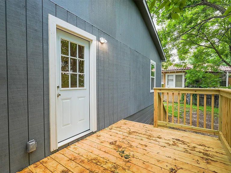 335 N Marsalis Ave — Photo 13