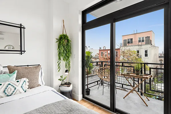 Sold by Compass | media 4