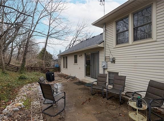 3rd image of 9922 W 65th Dr