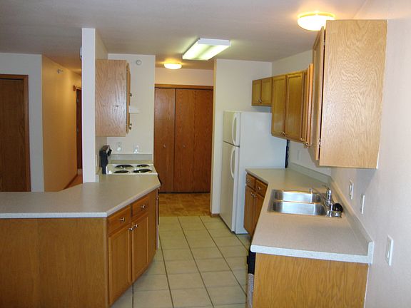5th image of 1001 W Dayton St #778