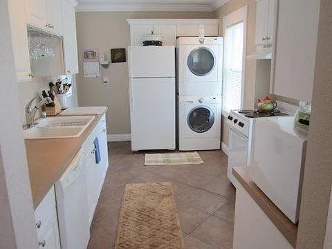 2000 Fogarty Ave — Photo 15