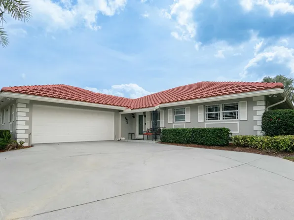 4223 SE Fairway E, Stuart, FL 34997