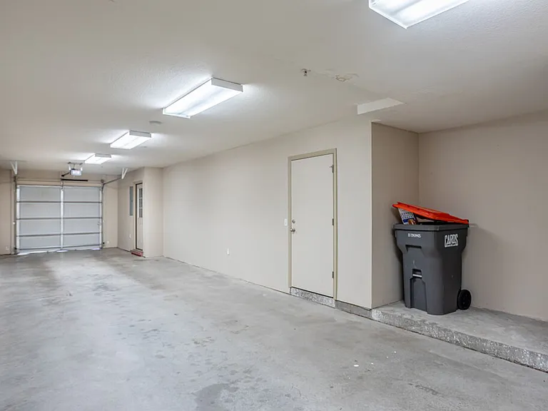 West End Lofts — Photo 5