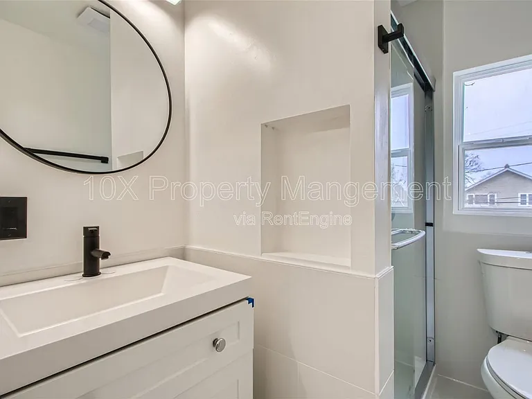 1097 16th Ave — Photo 8