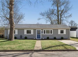 1810 Beall Dr, Hampton, VA 23663