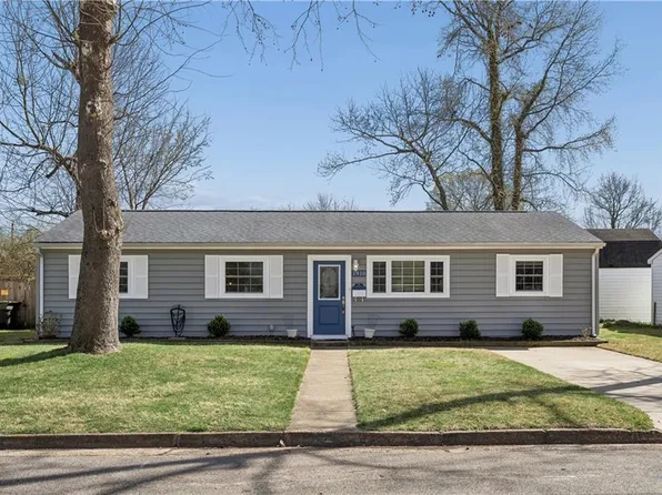 1810 Beall Dr, Hampton, VA 23663