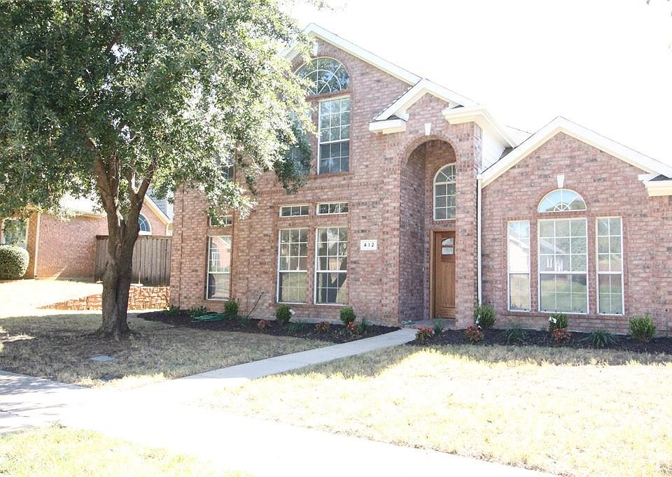 1st image of 412 Belmont Ct