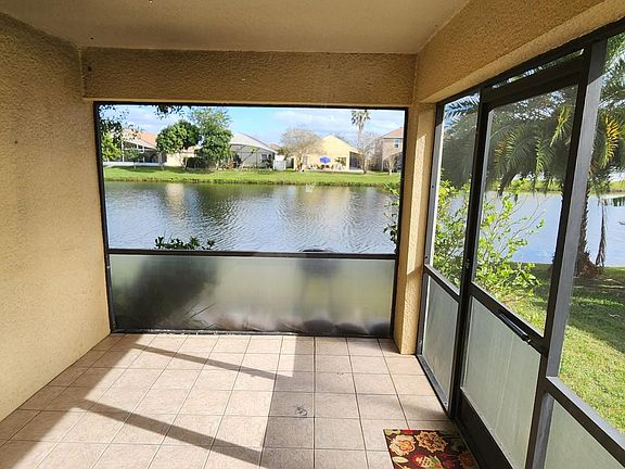 5th image of 219 Southbridge Cir