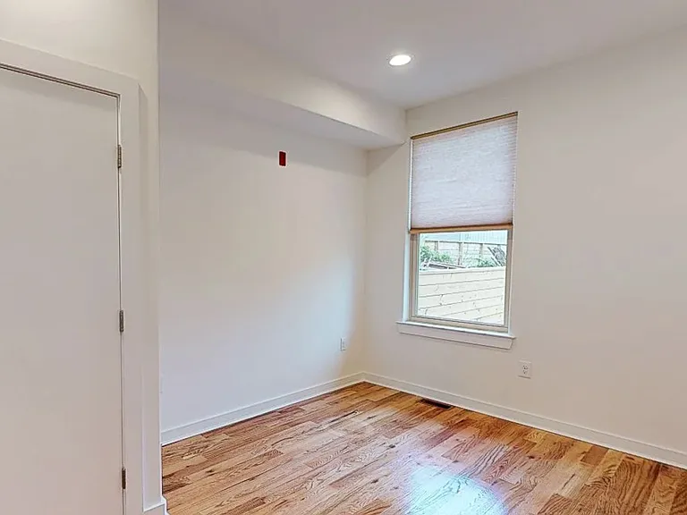 1642 N Marshall Street — Photo 9