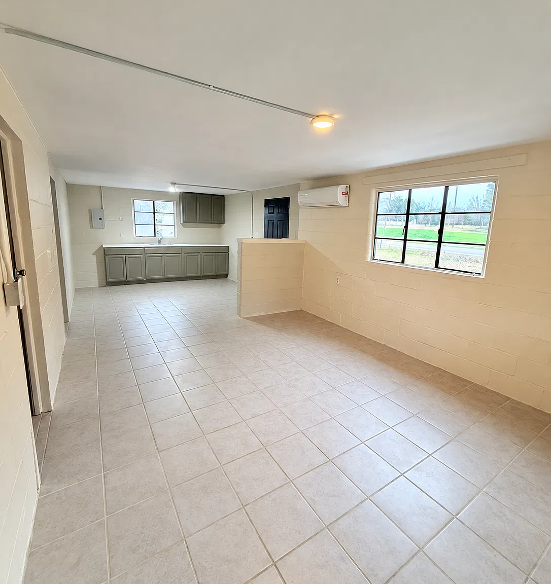 2 bed, $1,050 — Photo 2